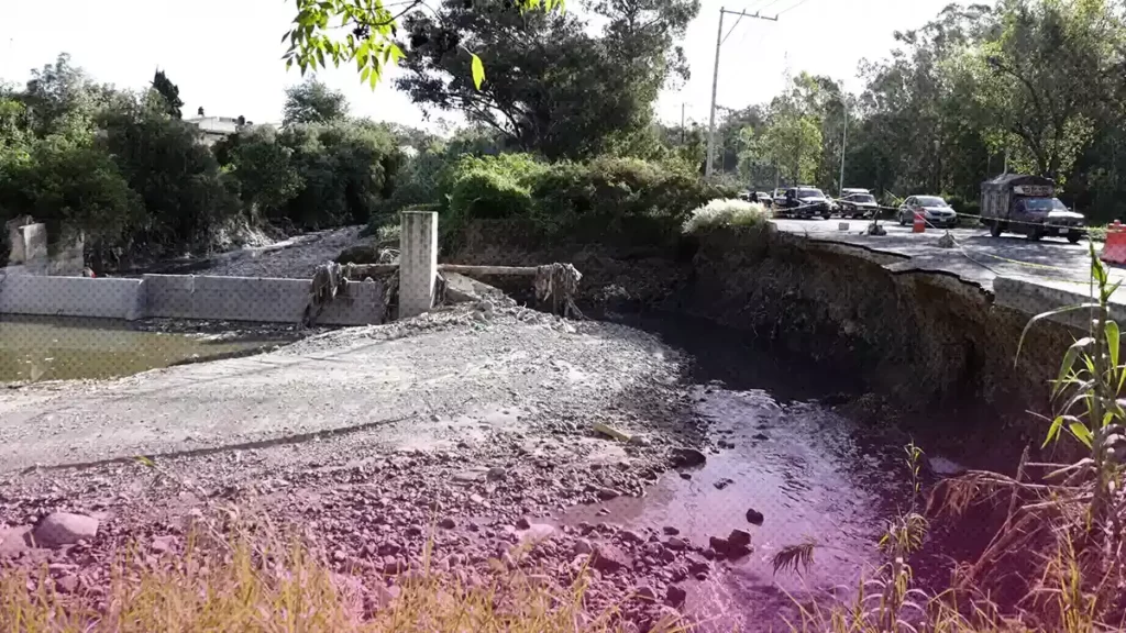 Desgajamiento de Puente en el Vicente Suárez fue generado por el río Alseseca