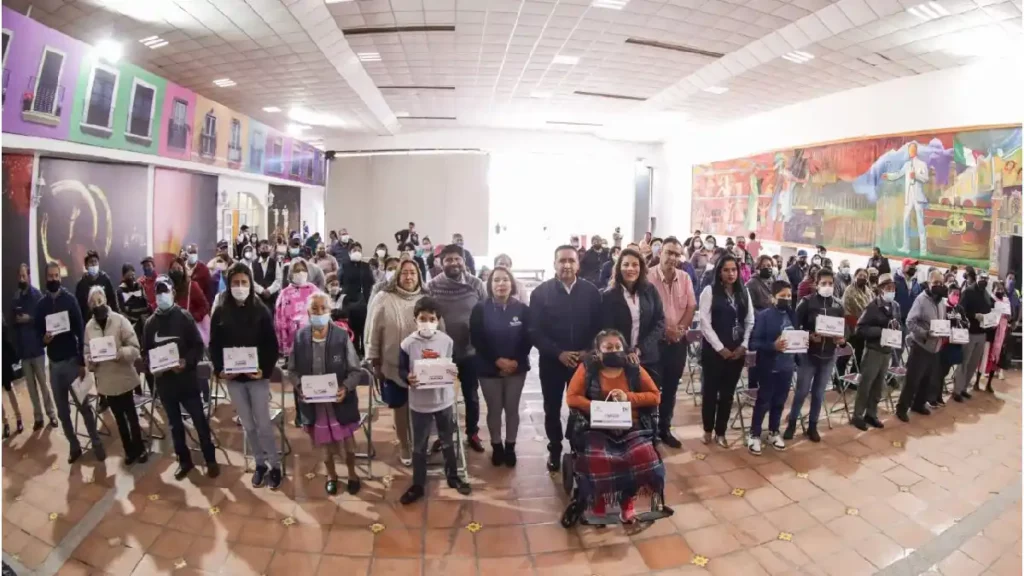 DIF de San Andrés Cholula promueve la inclusión con la entrega de aparatos auditivos