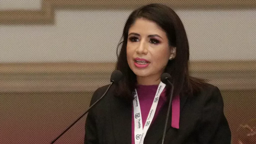 Contraloría sanciona a 18 exfuncionarios de la administración de Claudia Rivera