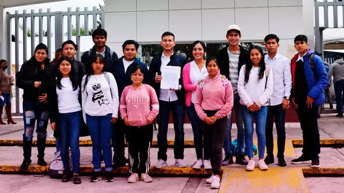 FNERRR entrega pliego petitorio al gobierno de Puebla y SEP para mejorar escuelas