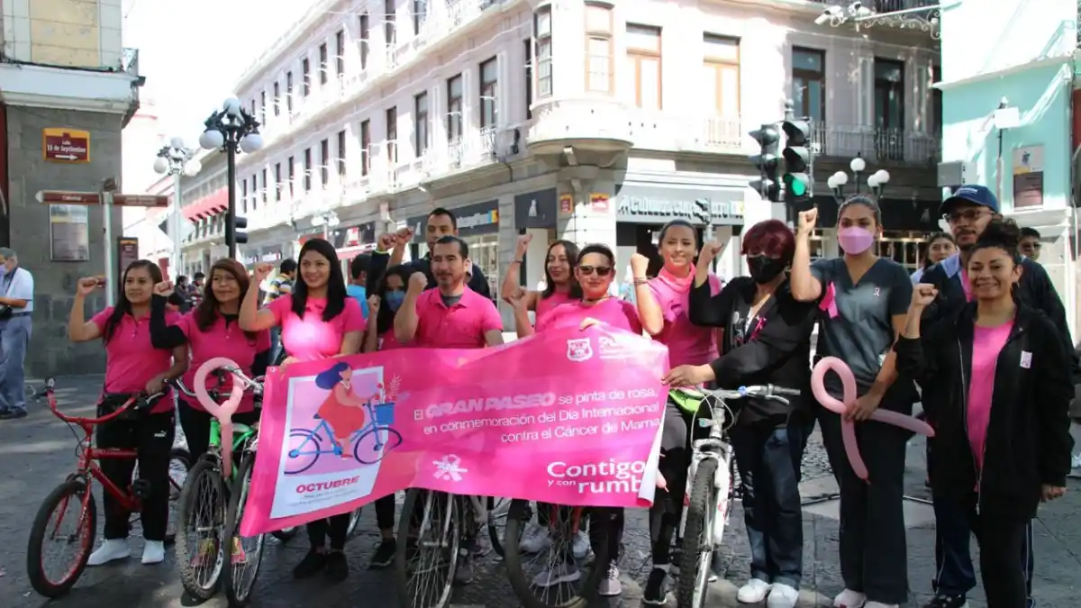 Gran Paseo se pinta de rosa con motivo del mes de la lucha contra el cáncer de mama