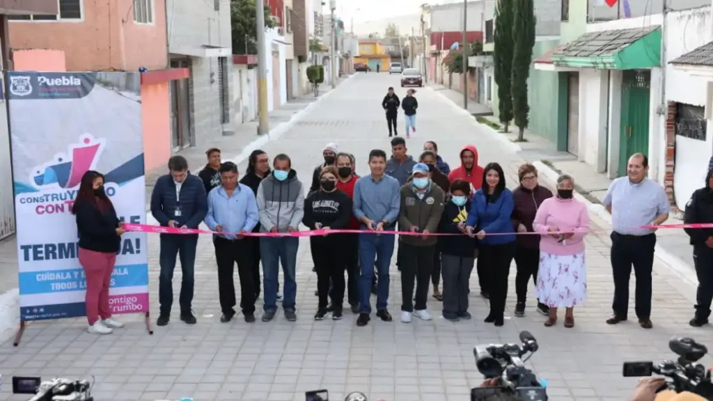 ”Construyendo Contigo” le cambia la cara a cuatro calles de las colonias Bosques de Manzanilla y Lomas de Tzilotzoni
