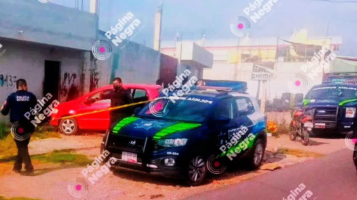 Muere mujer dentro de un auto frente a su domicilio en Santiago de Los Leones
