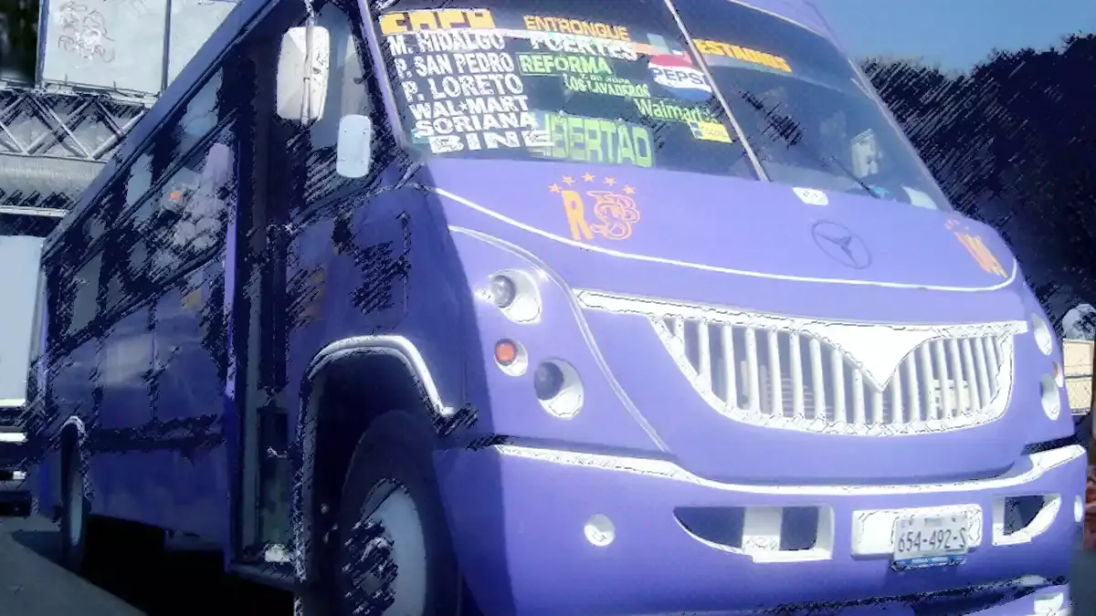 Pasajeros de una ruta Morados son asaltados por hombres armados.