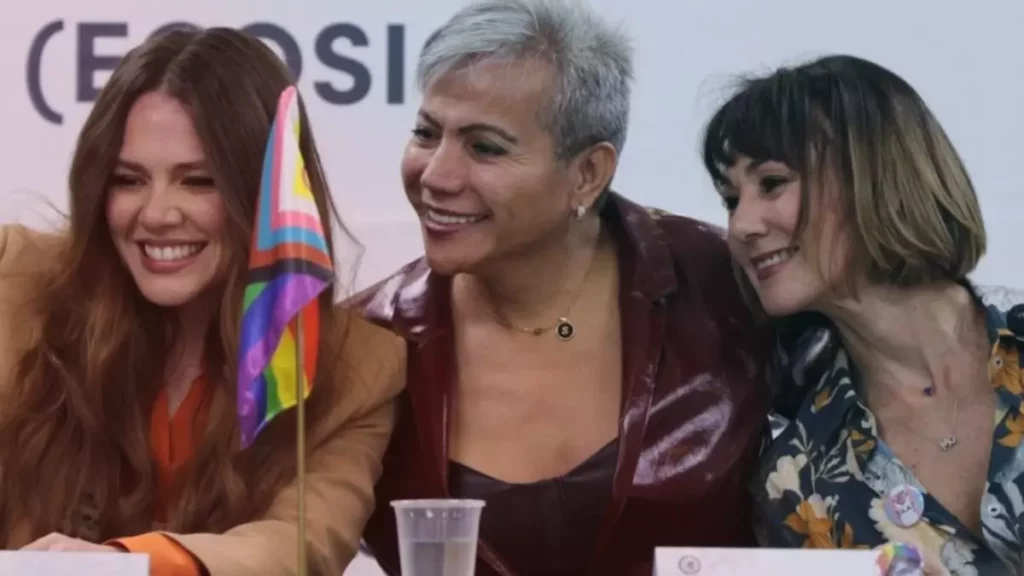 Mónica Garza y Joy Huerta se pronuncian contra las terapias de conversión