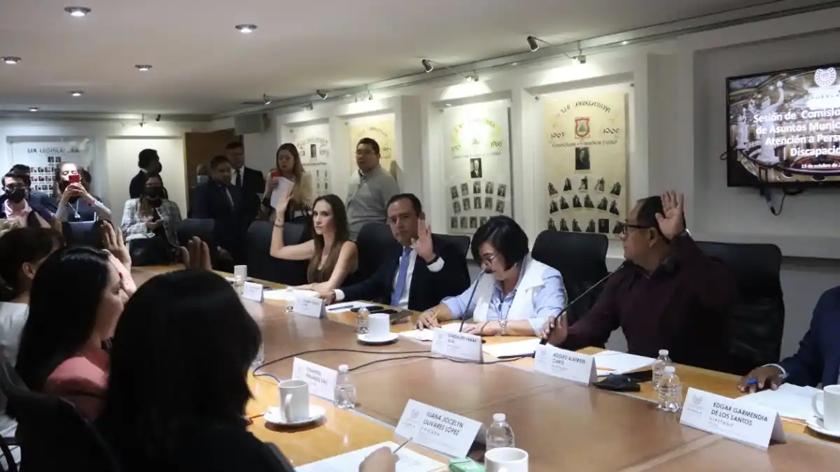 Comisiones Unidas del Congreso aprueban exhorto a favor de personas con discapacidad