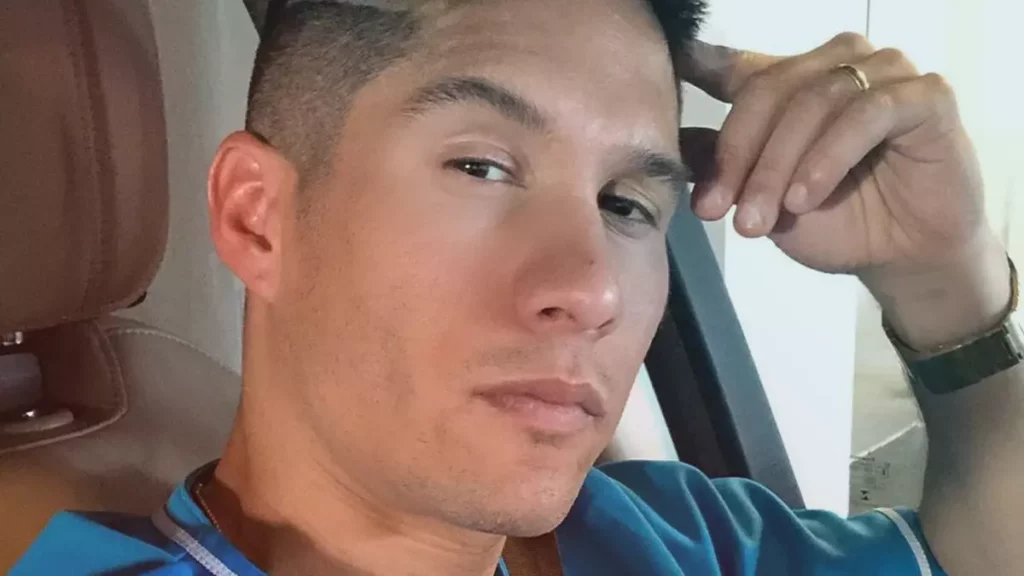 Trasladan a clínica privada a Chyno Miranda; tiene neuropatía periférica