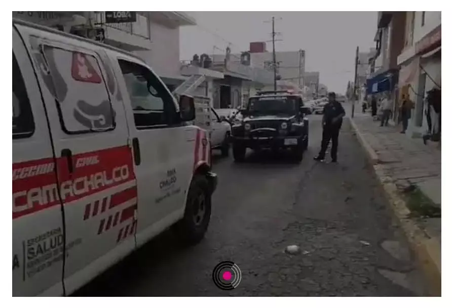 Disparan a mujer; le roban 250 mil pesos en el centro de Tecamachalco