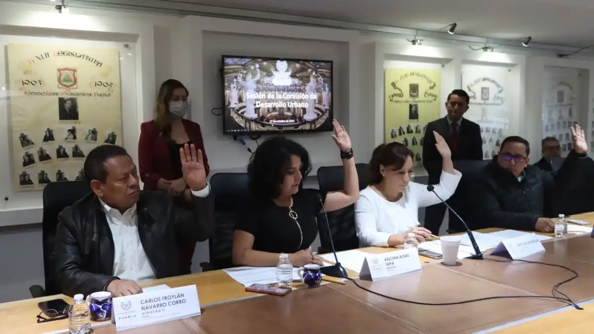Comisión de Desarrollo Urbano presenta Informe de Trabajo Legislativo