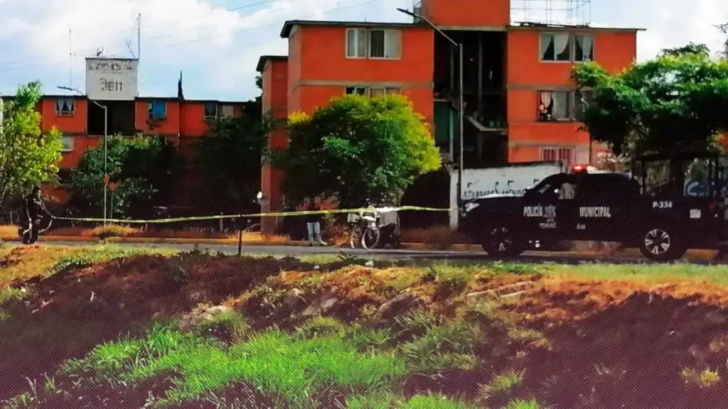Atacan a balazos a dos abogados al salir de Casa de Justicia de Tehuacán