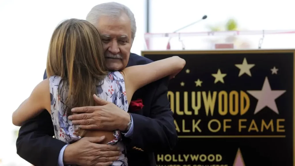 Muere John Aniston, padre de Jennifer; lo despide con emotivo mensaje.Muere John Aniston, padre de Jennifer; lo despide con emotivo mensaje
