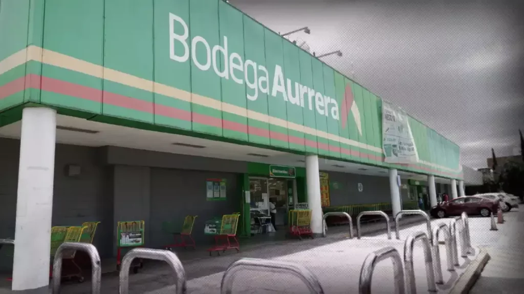 Delincuentes robaron celulares durante un asalto a una tienda Bodega Aurrera