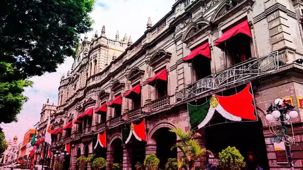 Ayuntamiento de Puebla va por la regulación de comercios en unidades habitacionales