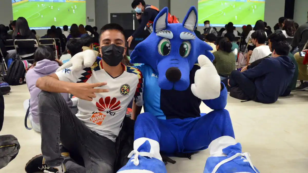 Disfruta comunidad BUAP del primer encuentro de México en la Copa Mundial