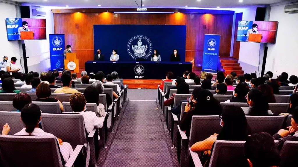 Facultad de Enfermería, comunidad comprometida, sensible y solidaria: Rectora María Lilia Cedillo Ramírez