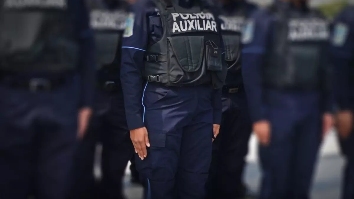 Un policía auxiliar de Puebla se dispara de forma accidental en el pie.