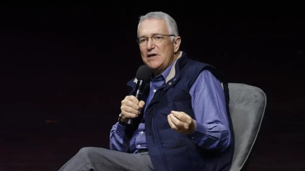 Hay comentaristas con “moches” que hablan bien de México: Salinas.