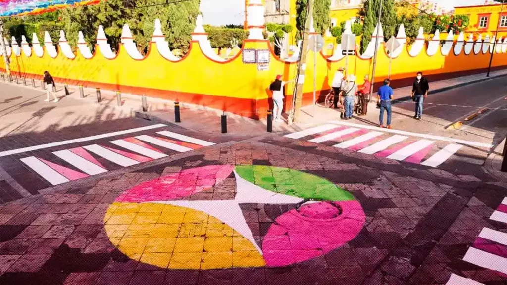 Pone en marcha Mundo Tlatehui programa urbanismo táctico en el zócalo de San Andrés Cholula