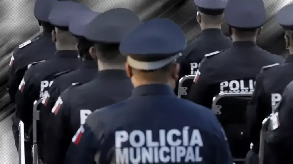 Obligan a policías de la SSP Puebla a asistir a la marcha de Barbosa.