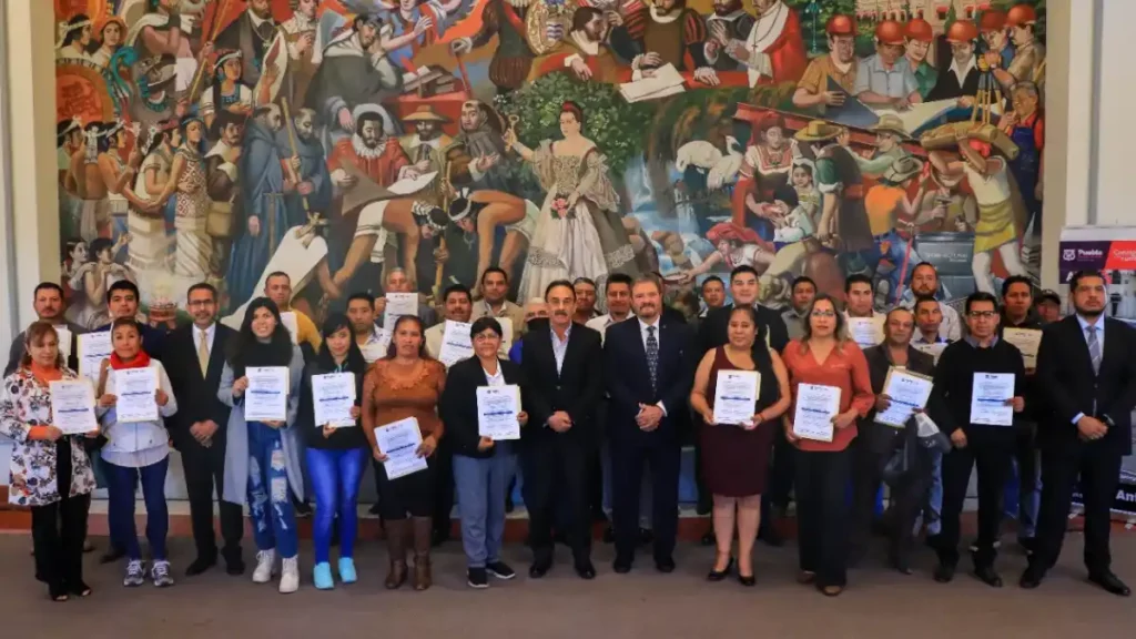 Toman protesta inspectores de sección de Puebla capital