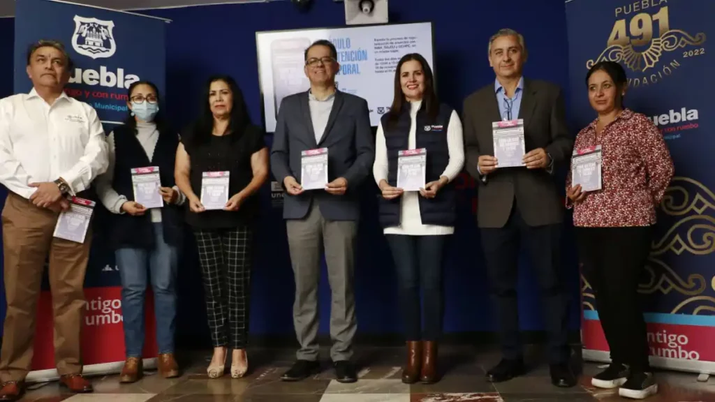 Ayuntamiento de Puebla y Centro INAH inician programa de regulación de anuncios y toldos en Centro Histórico