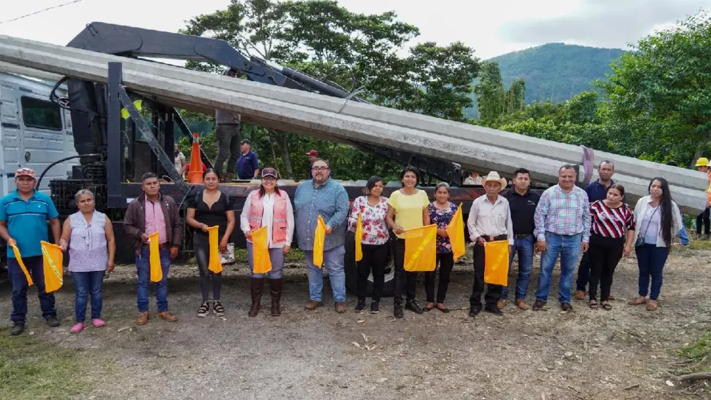 Tlaxcalantongo sí avanza con obras y apoyos para la gente