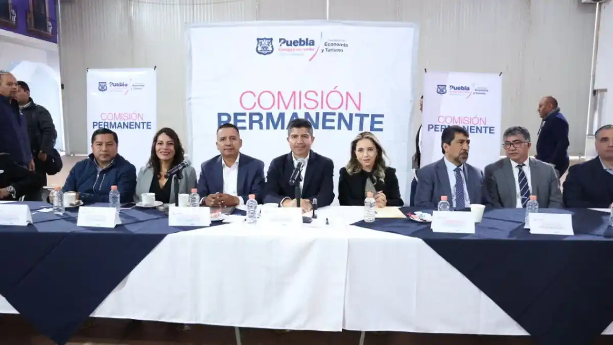 Ante Comisión Permanente, Eduardo Rivera presenta el “Paseo de Luces” y llama a rescatar la unión y fraternidad