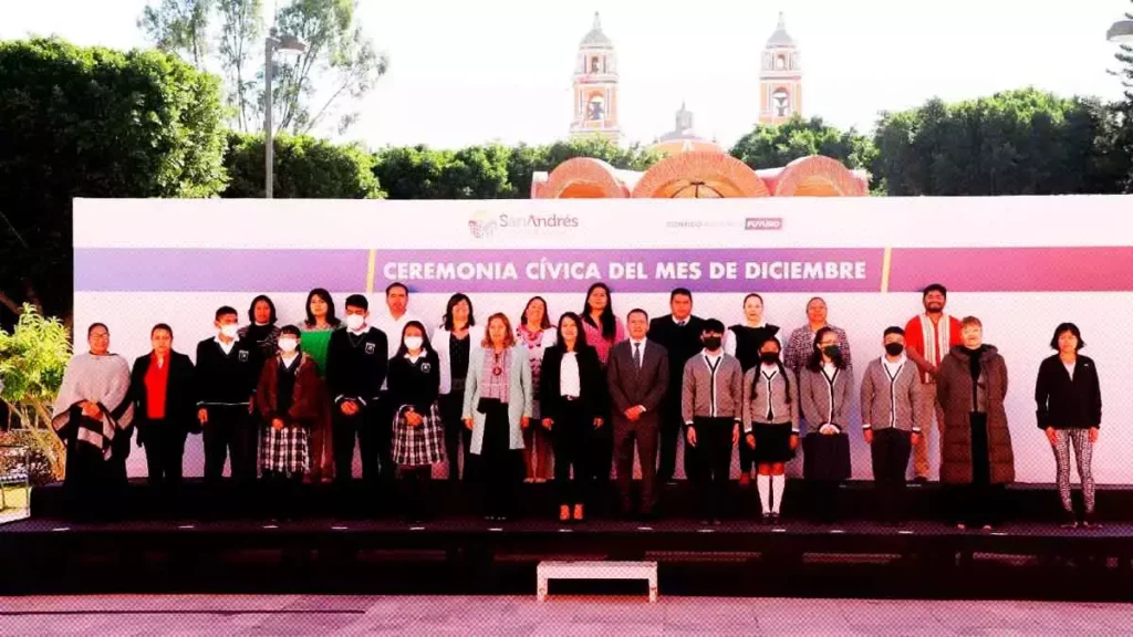 Tlatehui llama a servidores públicos a seguir de la mano con los ciudadanos