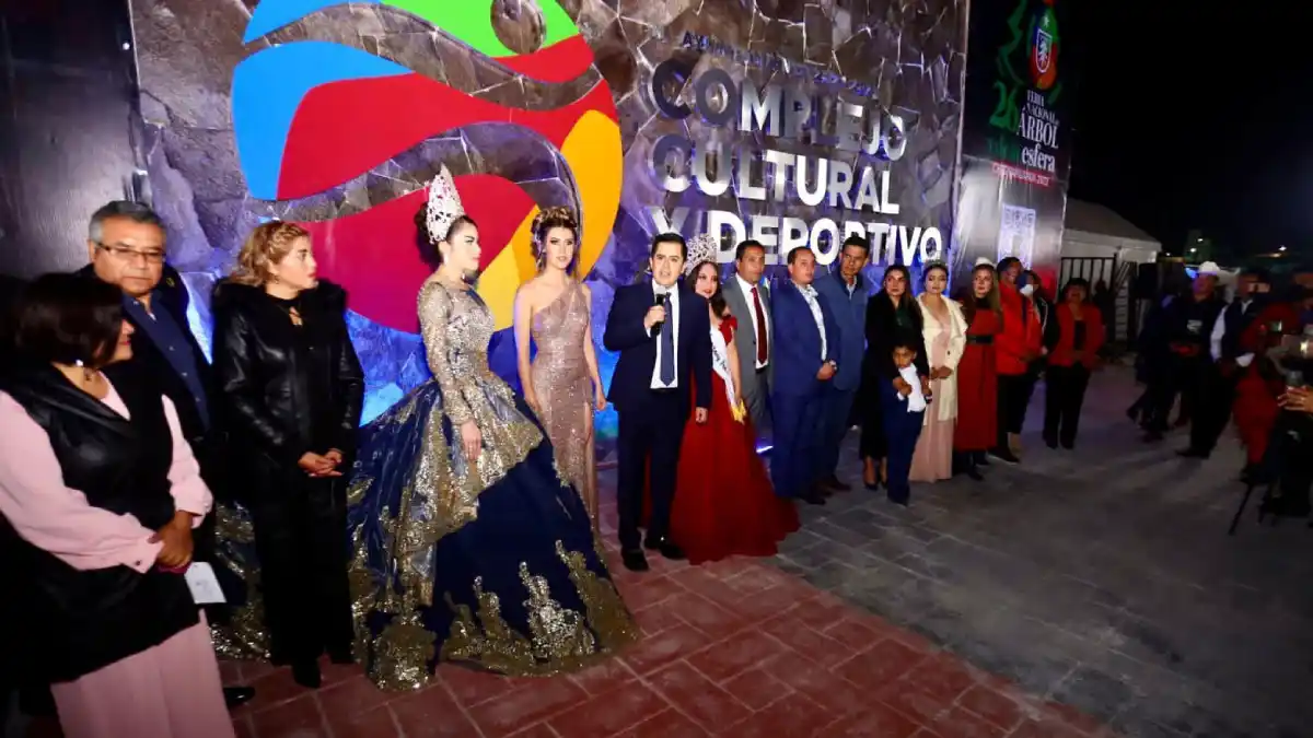 Más de 350 mil visitantes recibió Chignahuapan durante la 26 Feria Nacional del Árbol y de la Esfera