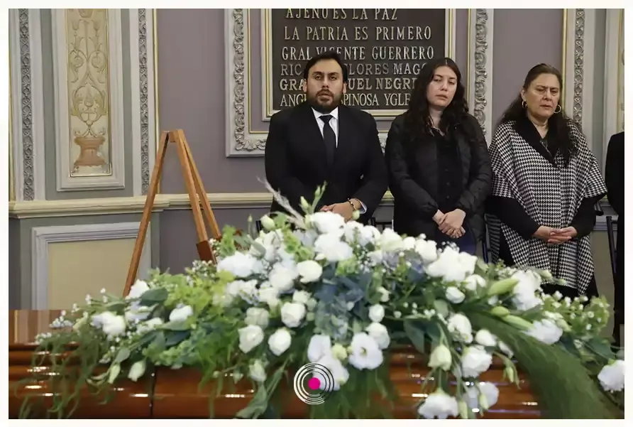 Así iniciaron los homenajes luctuosos al gobernador de Puebla, Miguel Barbosa.