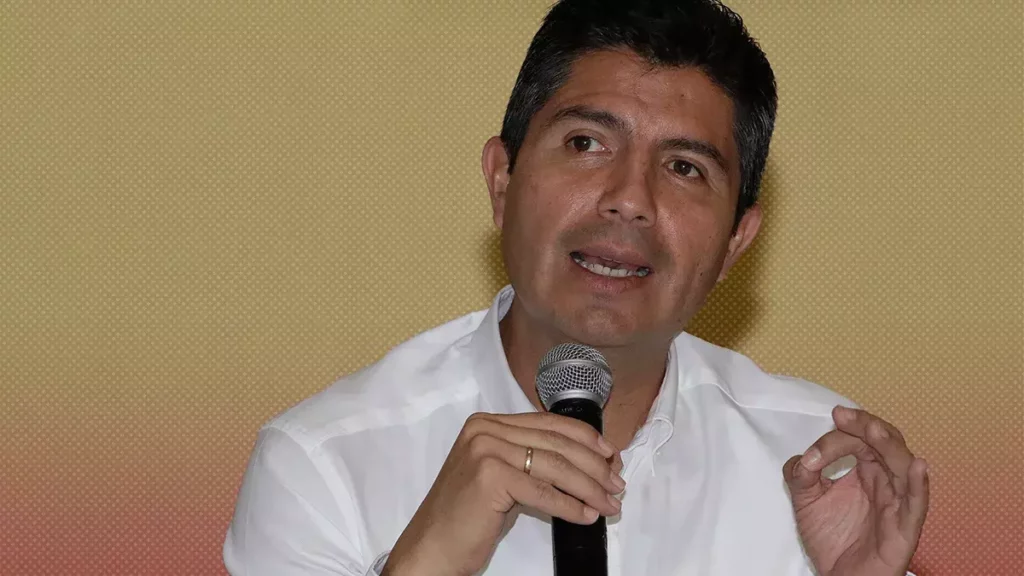 Operativos con revisiones aleatorias continuarán en Puebla, advierte Eduardo Rivera