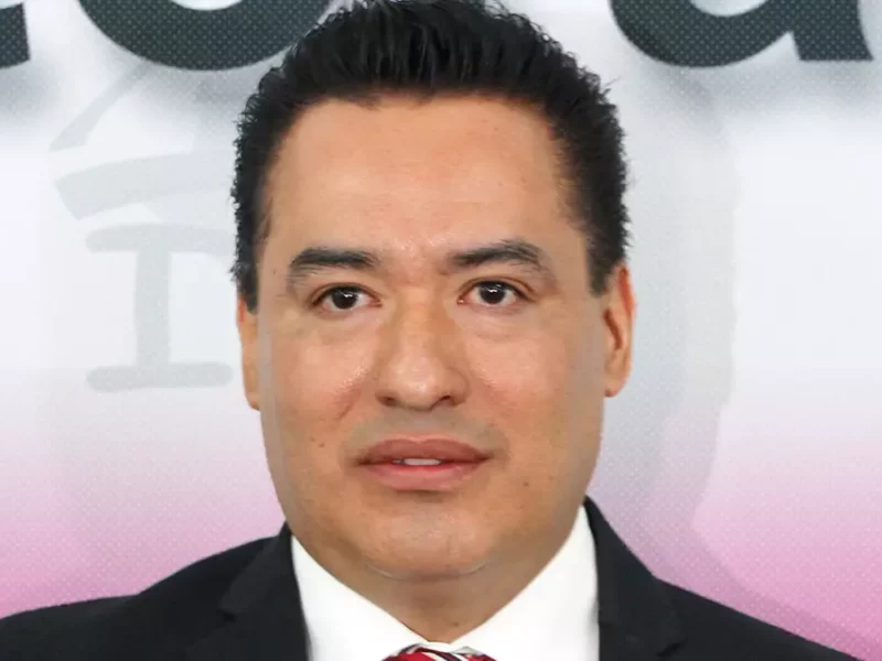 Secretario Ejecutivo del IEE Puebla presenta juicio para evitar su destitución