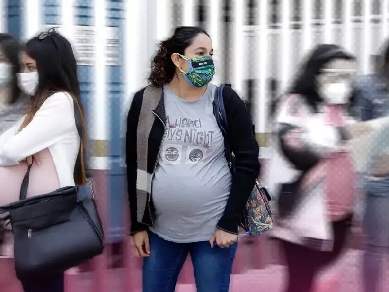 Buscan aumento de penas por discriminación a embarazadas en Puebla