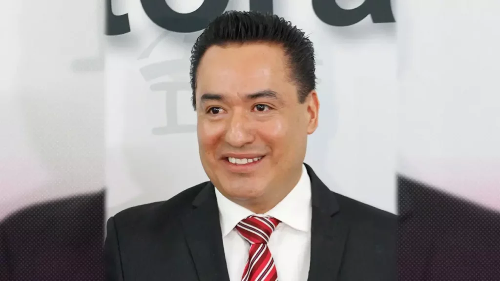 Consejeros aprueban salida de César Huerta como secretario ejecutivo del IEE