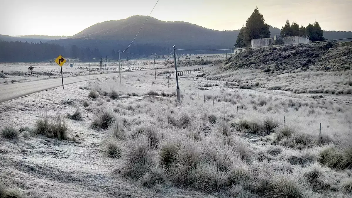 Chignahuapan se tiñe de blanco; cayó tremenda helada
