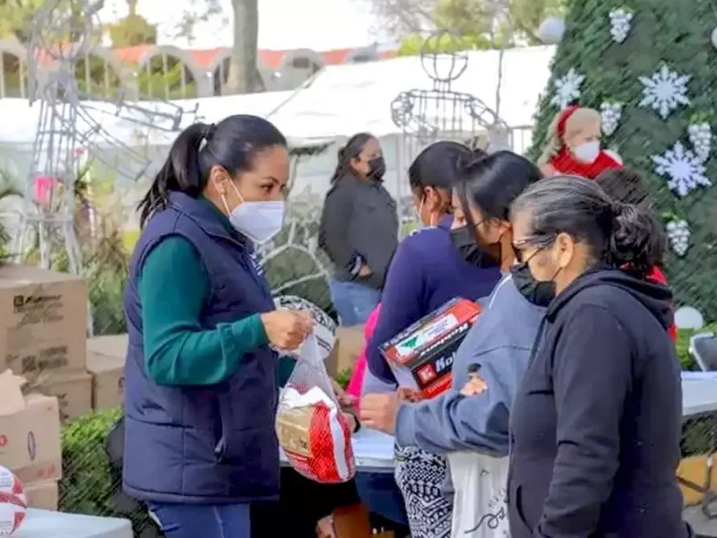 Sistema Municipal DIF entrega apoyos a recolectores voluntarios