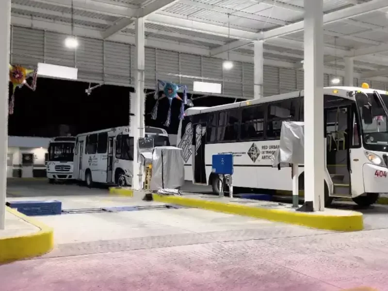 Alimentadoras de RUTA hacen verificación vehicular en la noche; tienen últimos días
