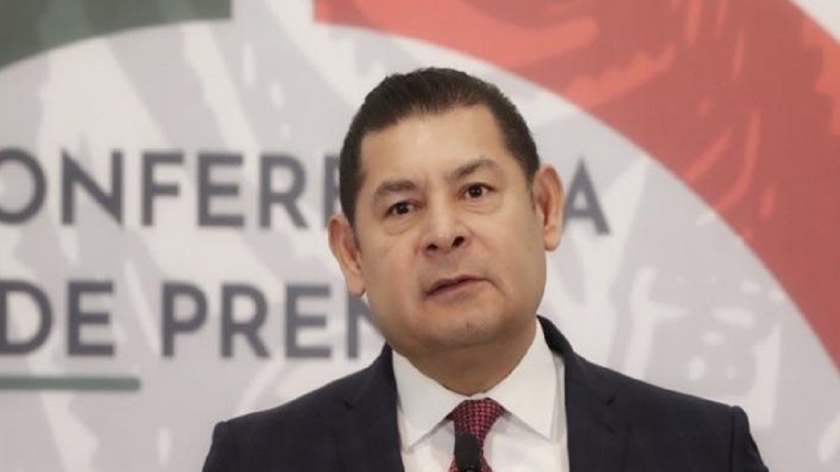 Al reestructurar AMLO la deuda, da prioridad al crecimiento económico del país consideró Armenta