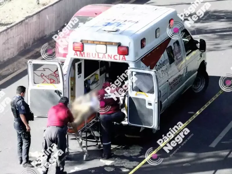 En dos accidentes, tres motociclistas resultan lesionados en Puebla.