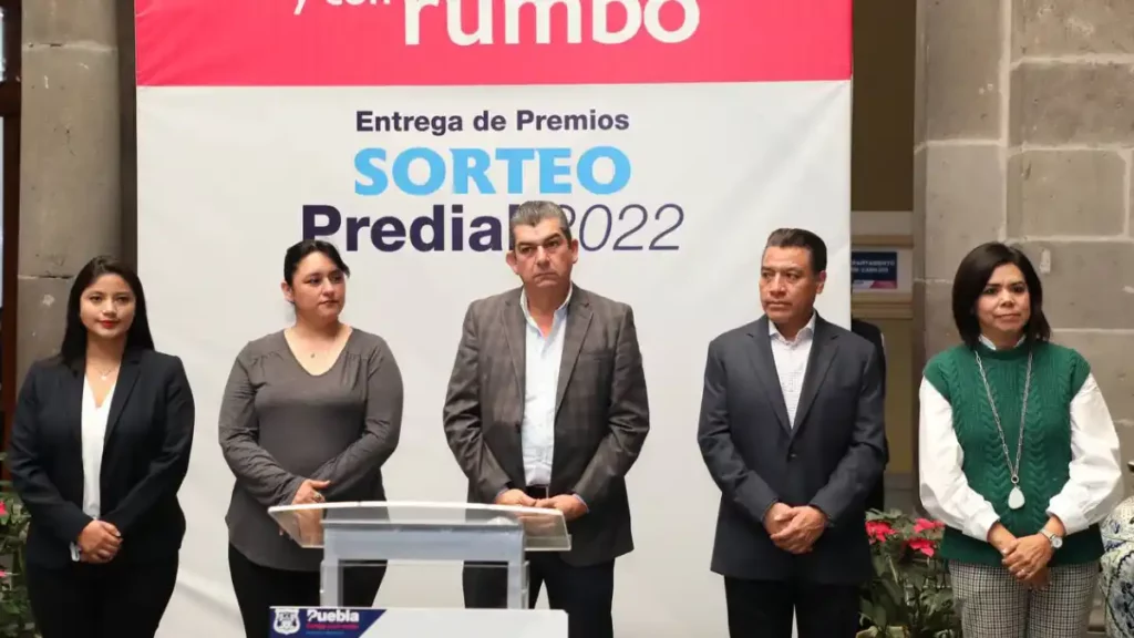 Ayuntamiento de Puebla entrega premios a ganadores del Sorteo Predial 2022