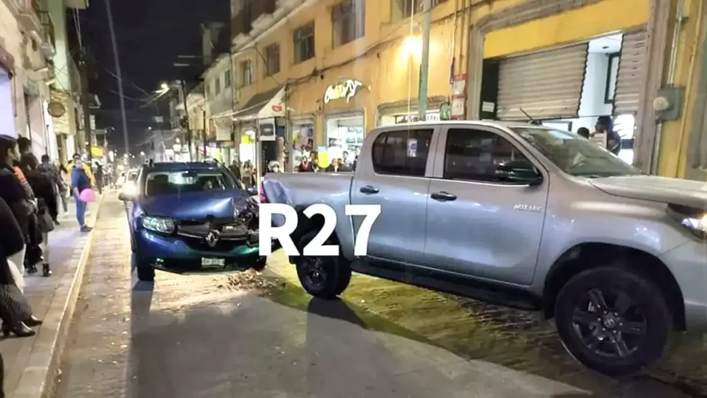 Conductora borracha choca contra director de Deportes de Teziutlán