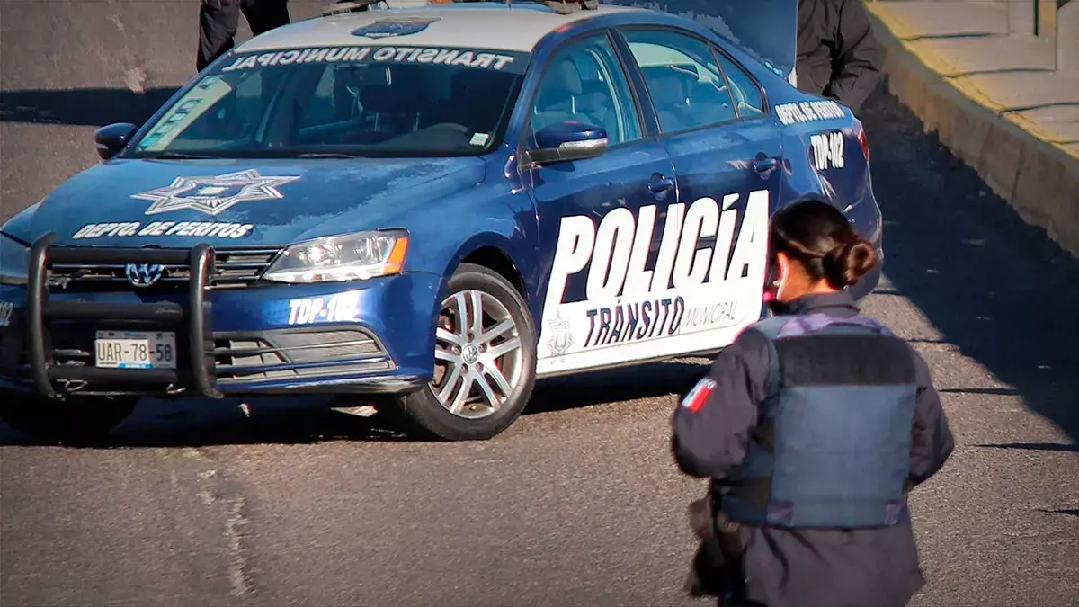 Motociclista murió tras derrapar en un puente de la Puebla-Orizaba.