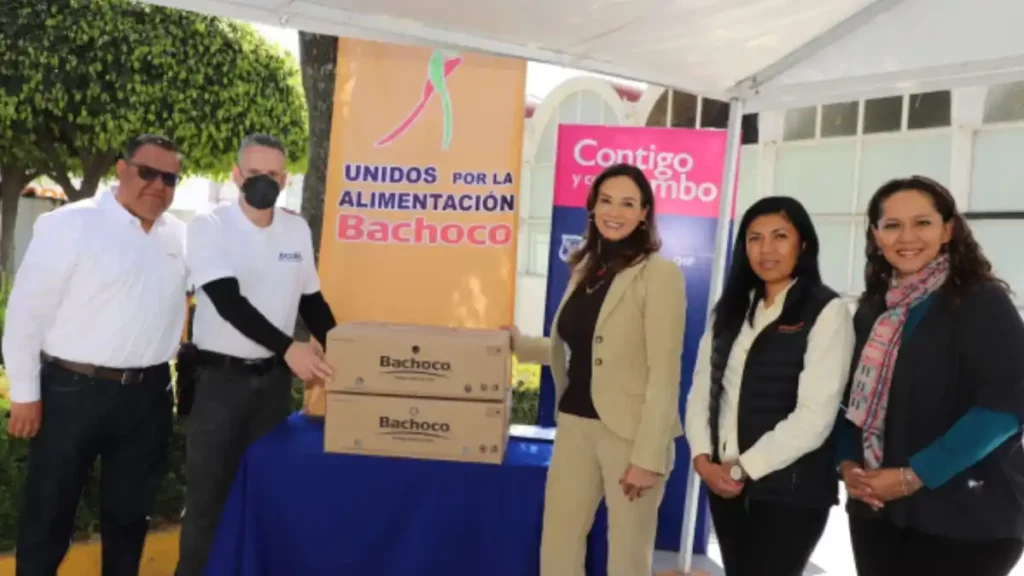 Smdif Puebla recibe donación de Bachoco; mil 200 kilos de piezas de pollo para las 17 Juntas Auxiliares