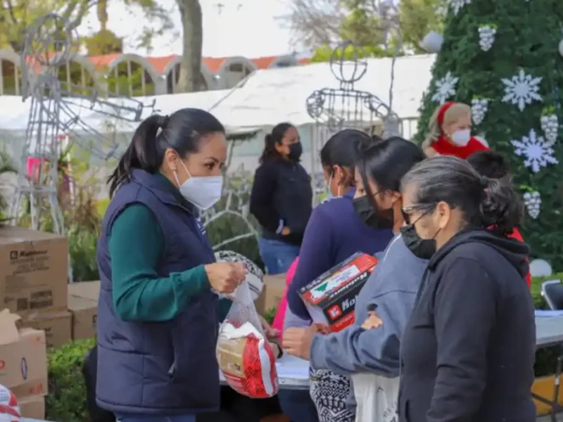 SMDIF entrega apoyos a 250 recolectores voluntarios