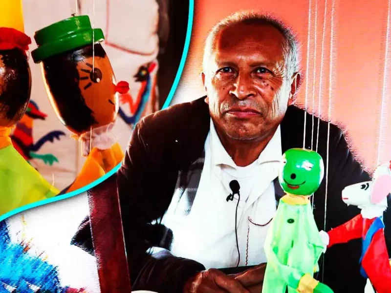 Pablo Mejía el último creador artesanal de títeres que existe en Puebla