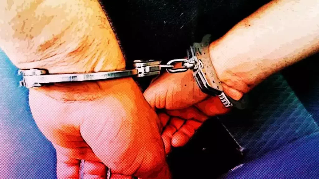 Un asaltante fue detenido por policías municipales tras una persecución en Puebla