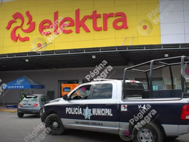 Delincuentes asaltaron una tienda Elektra, en San Andrés Cholula.