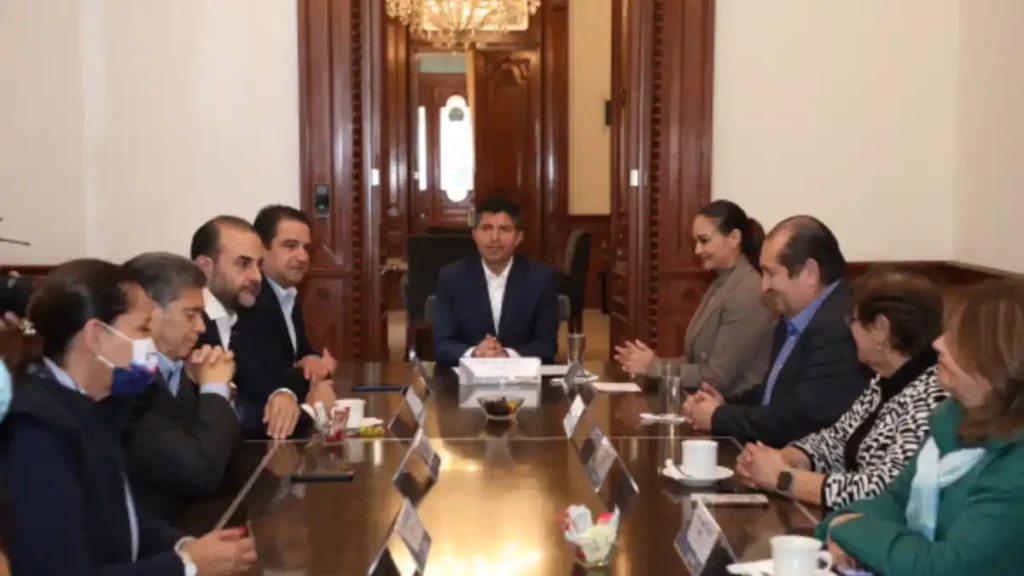 Ayuntamiento de Puebla y CMIC firman convenio “Cinco al Millar”