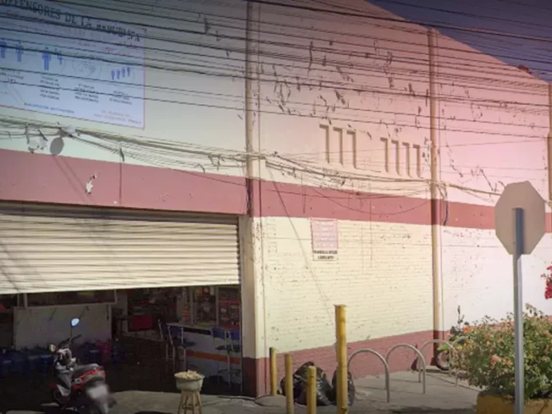 Muere indigente afuera del mercado Defensores de la Republica