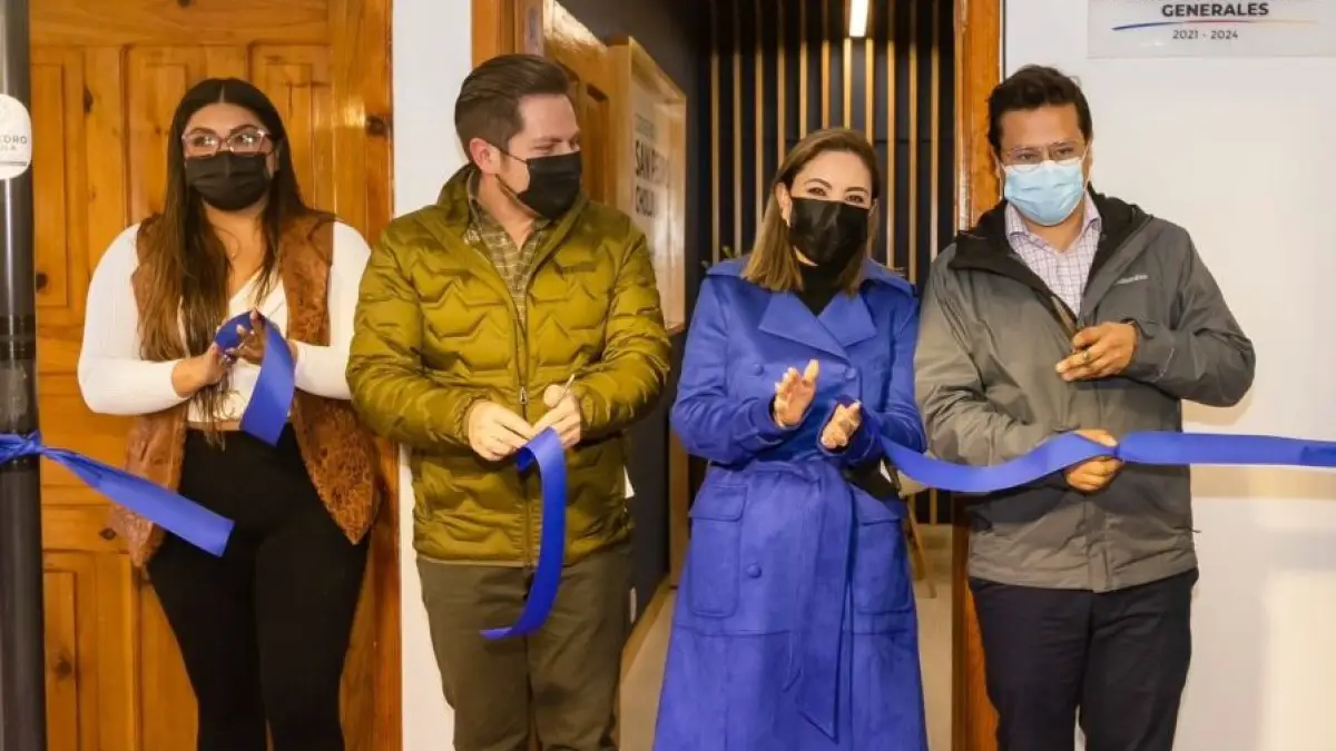 Paola Angon inaugura Centro de Control de Alumbrado Público para mejora del servicio en Cholula.